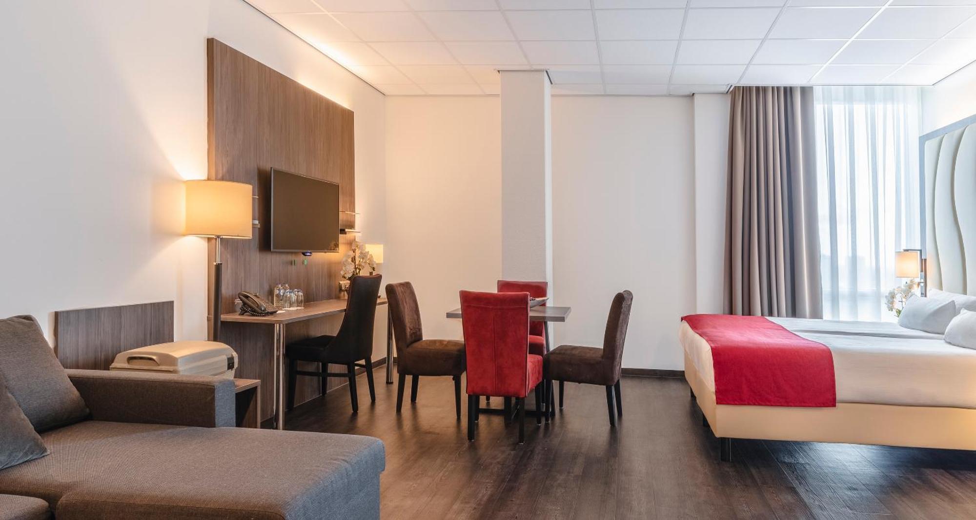 Plaza Premium Almere Exterior foto