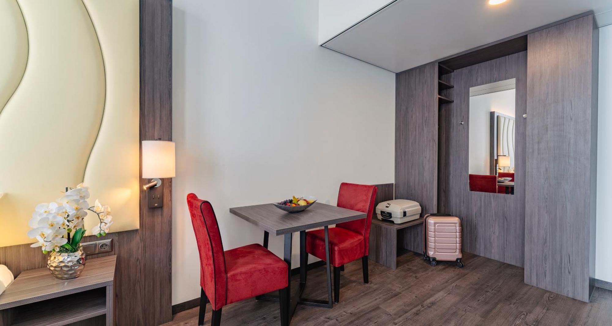 Plaza Premium Almere Cameră foto